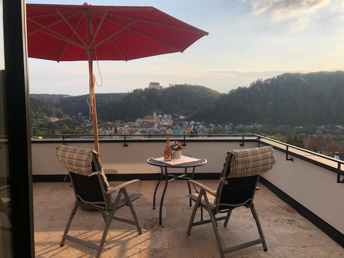Ferienchalet Burgenblick รีเดนแบร์ก ภายนอก รูปภาพ